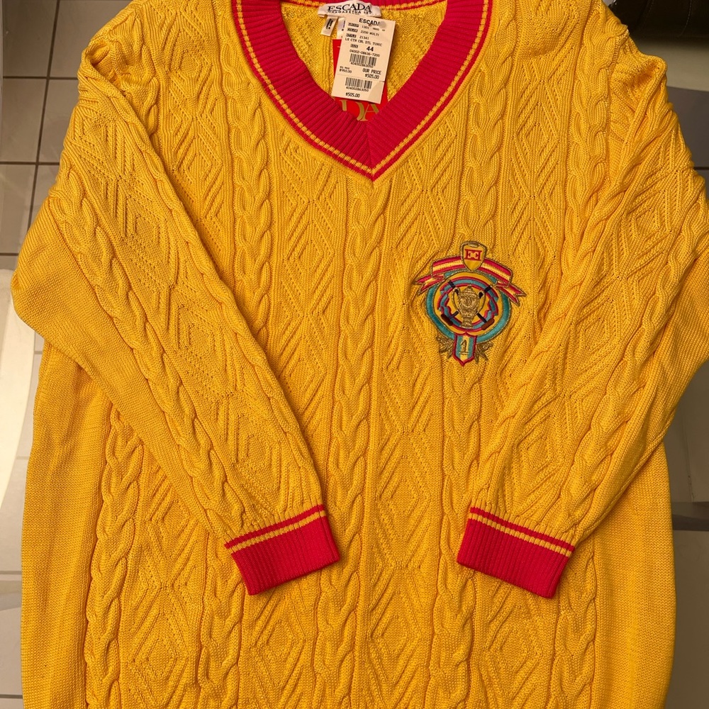 Escada pullover knit- sweater Yellow and red